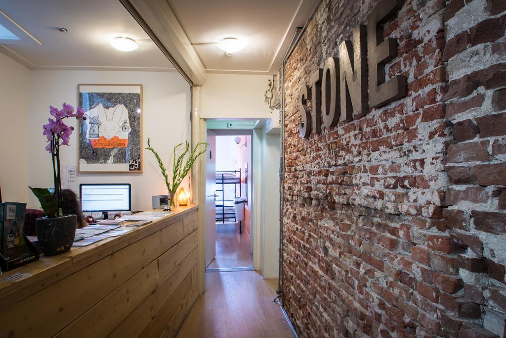 Stone Hotel & Hostel Утрехт Екстер'єр фото