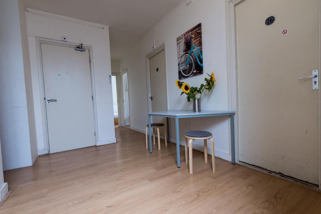 Stone Hotel & Hostel Утрехт Екстер'єр фото
